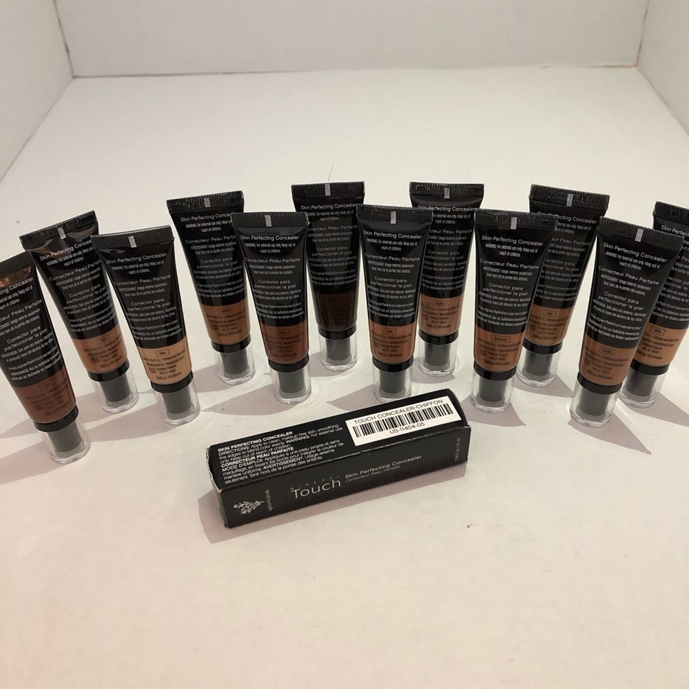 Younique Mineral Touch Skin Perfecting Concealer